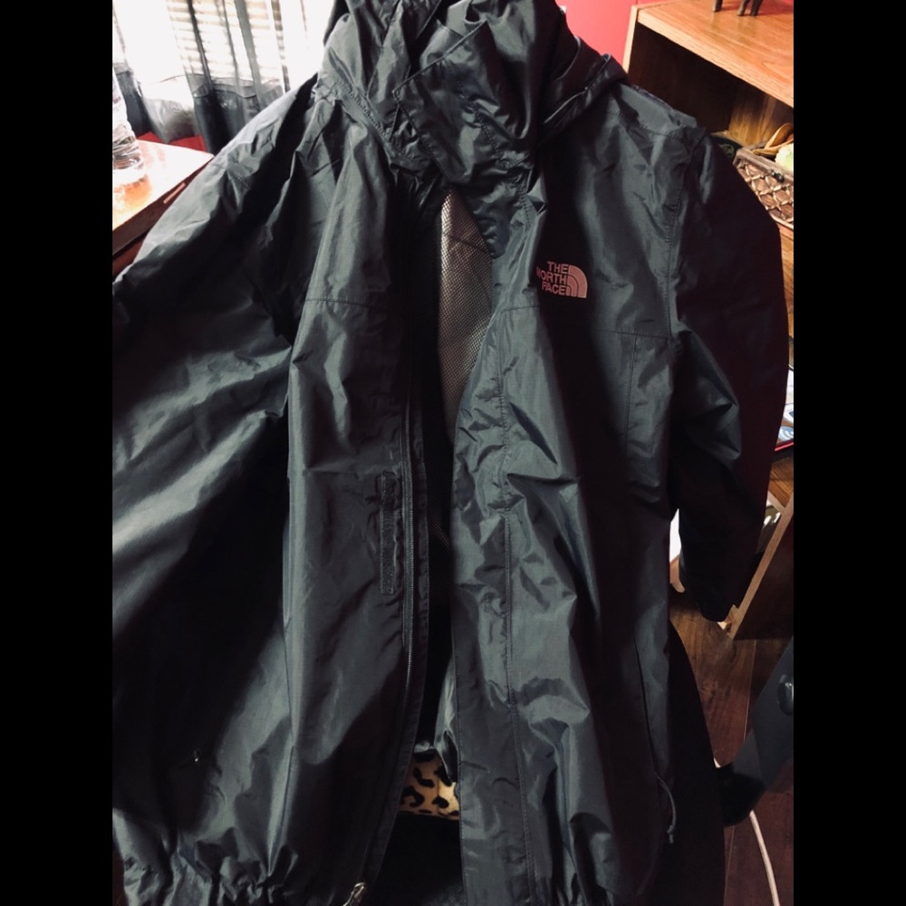 MEN RAIN JACKET -